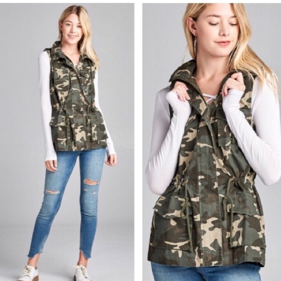 Jackets & Blazers - 💞1 Left 🌟Camo Utility Hooded Vest